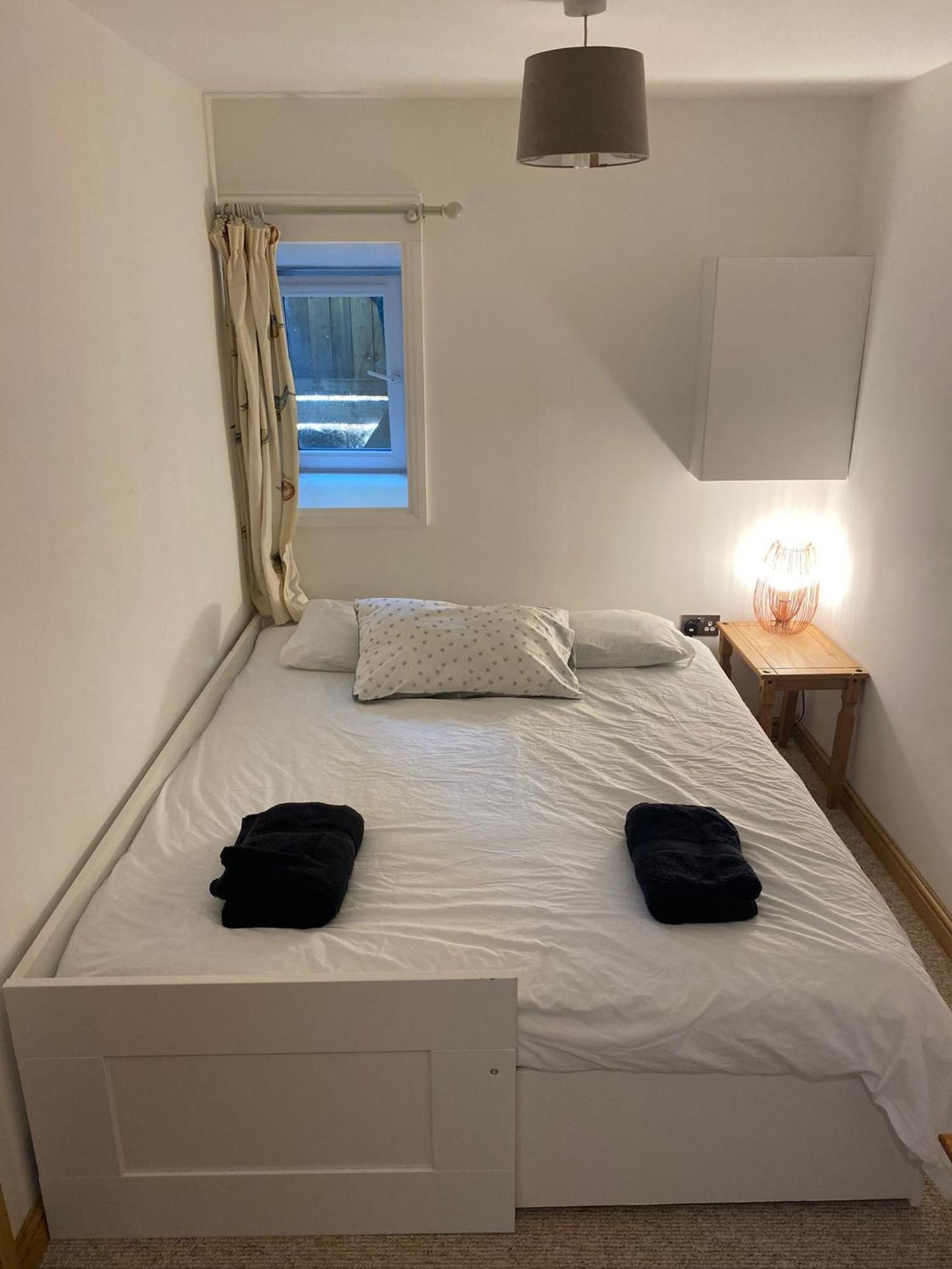 Spacious 2 Bedroom Apartment Near Seafront Penzance Bagian luar foto
