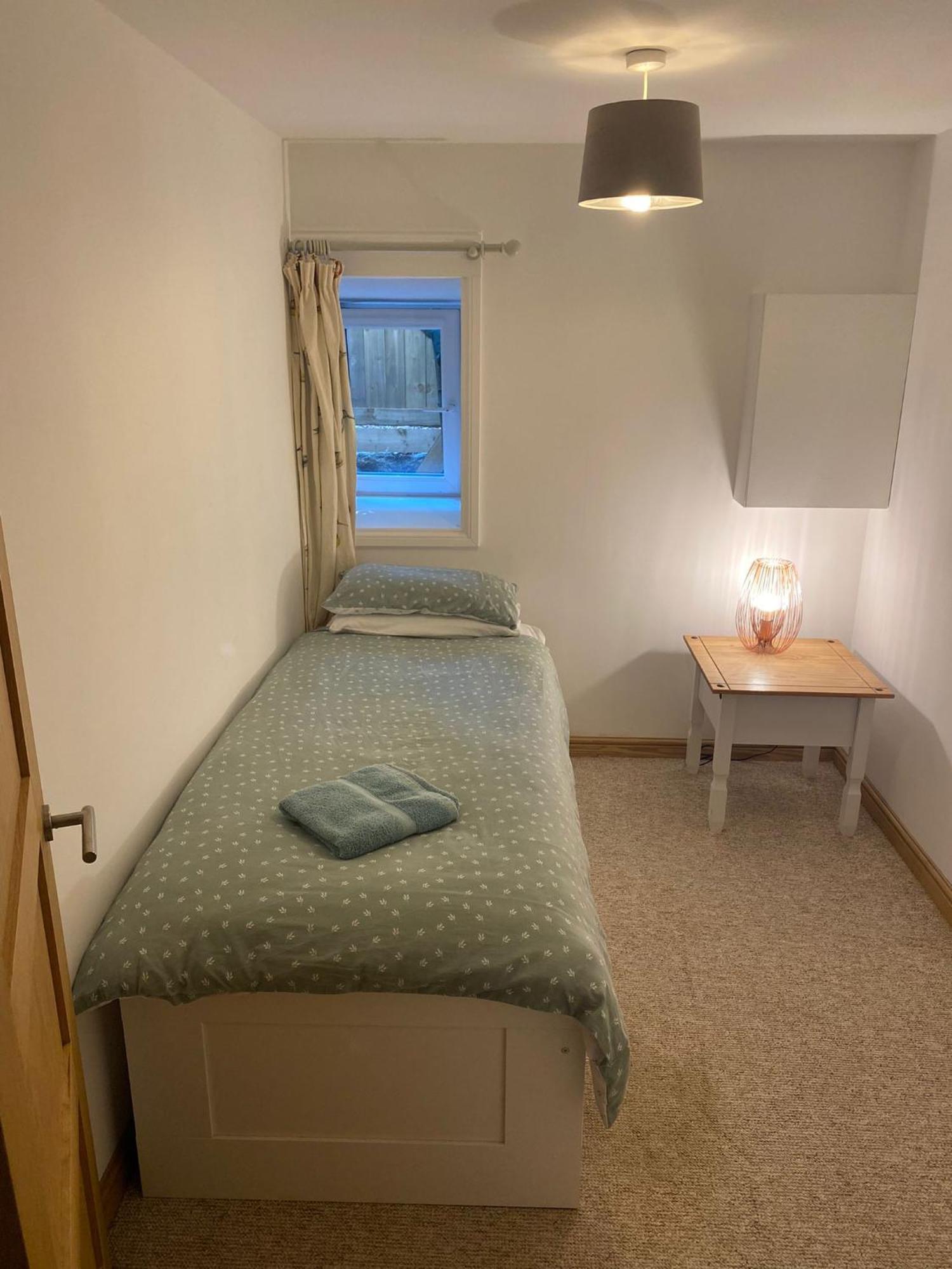 Spacious 2 Bedroom Apartment Near Seafront Penzance Bagian luar foto