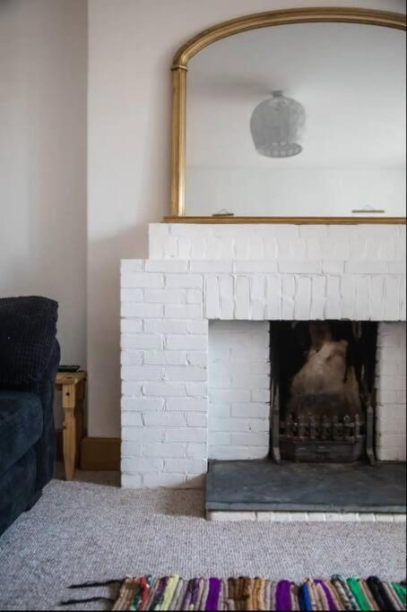 Spacious 2 Bedroom Apartment Near Seafront Penzance Bagian luar foto
