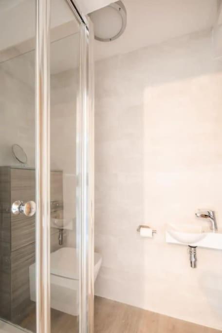Spacious 2 Bedroom Apartment Near Seafront Penzance Bagian luar foto